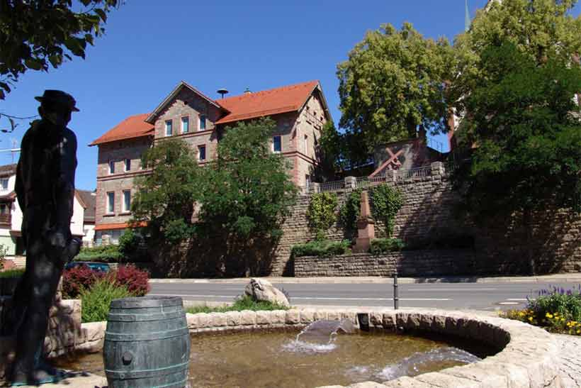 Rathaus Hettingen