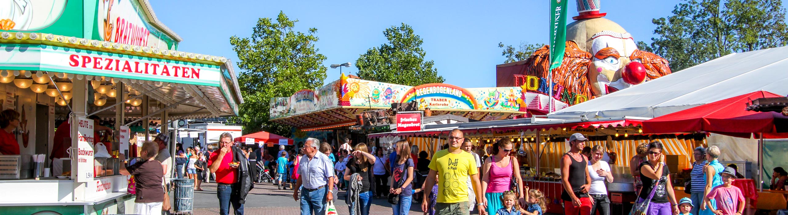 Besucher auf dem Schützenmarkt
