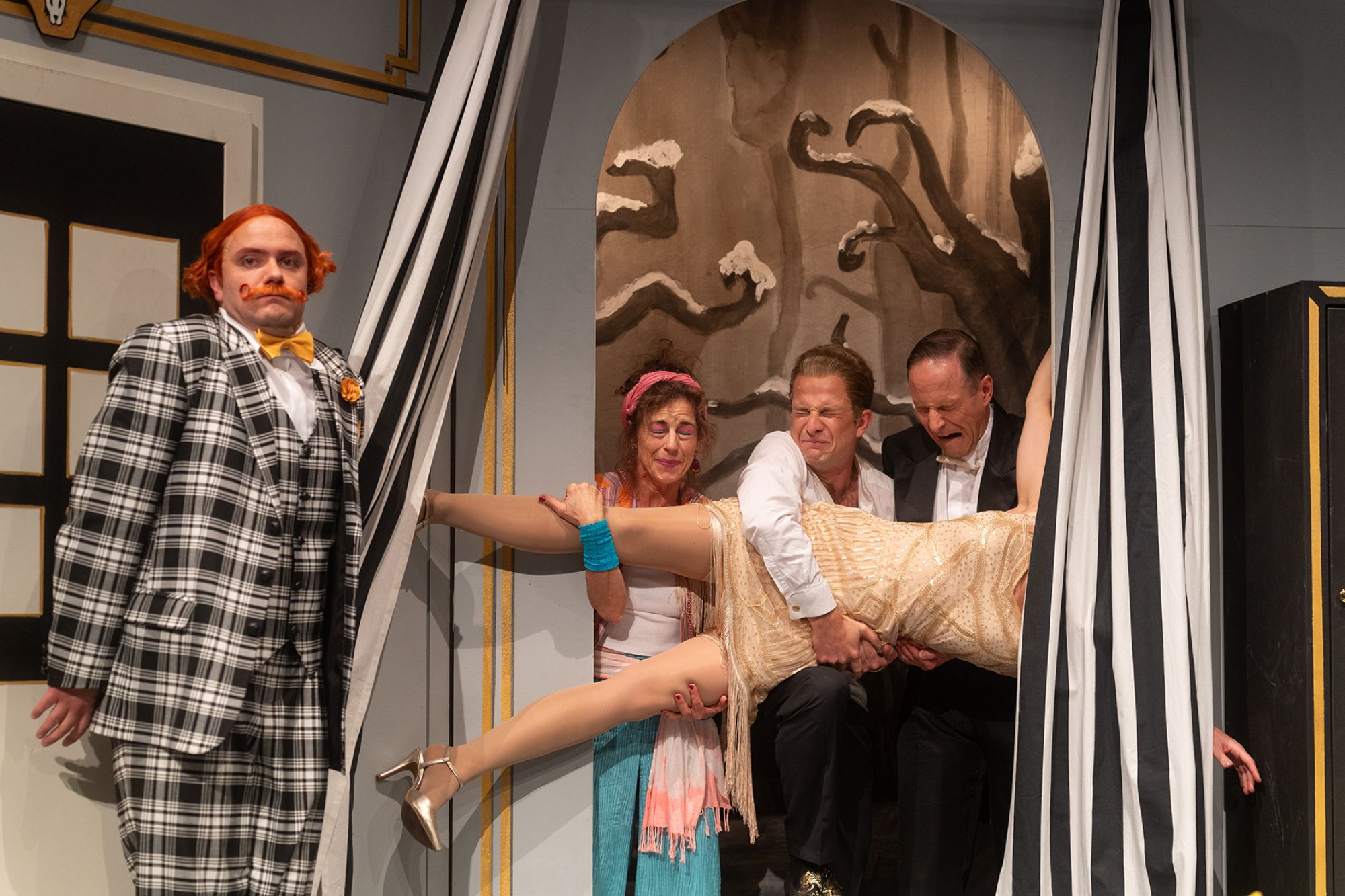 Szene aus dem Theaterstück „Mord auf Schloss Haversham“