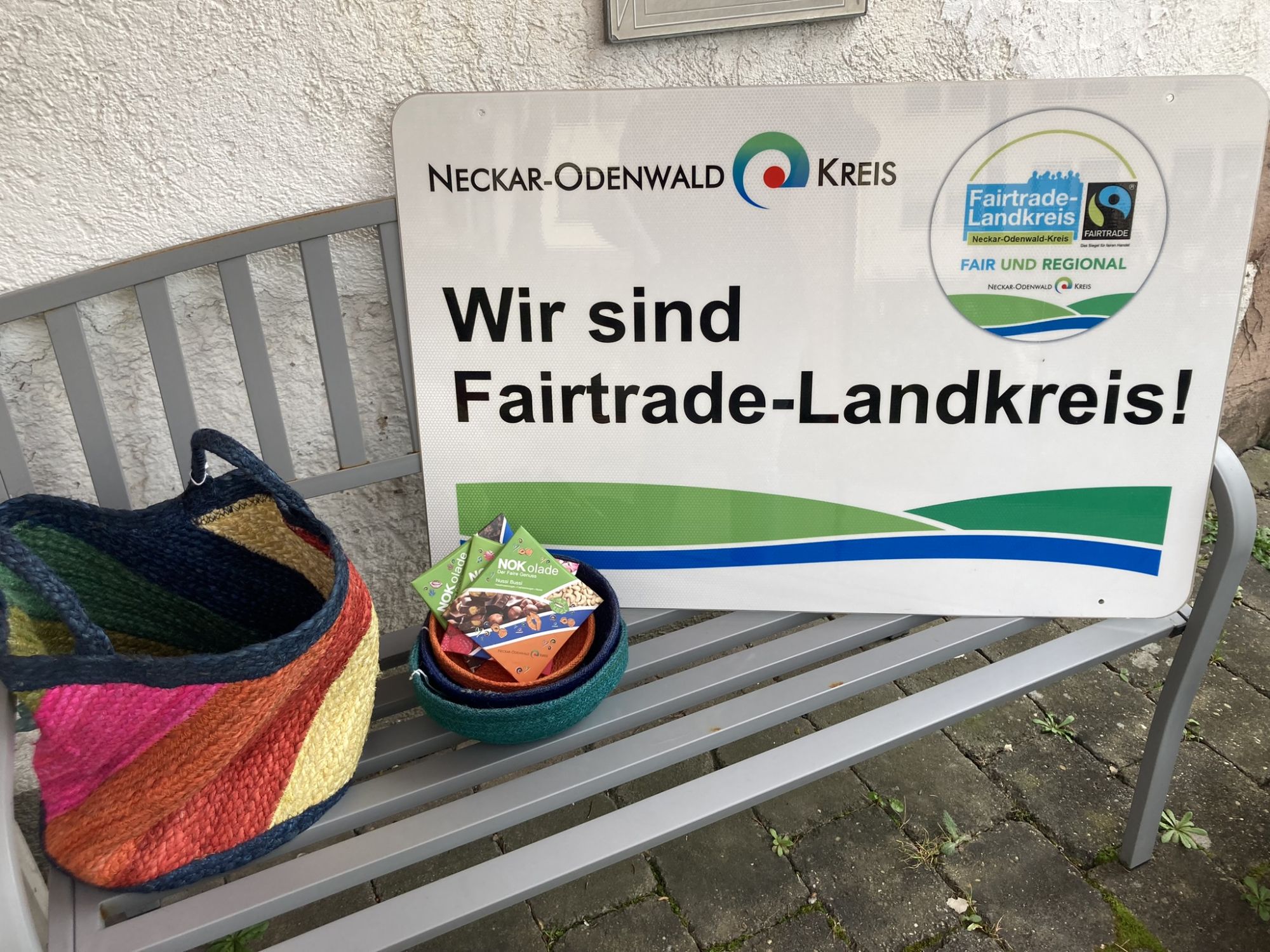 Abbildung Schild „Wir sind Fairtrade-Landkreis !“