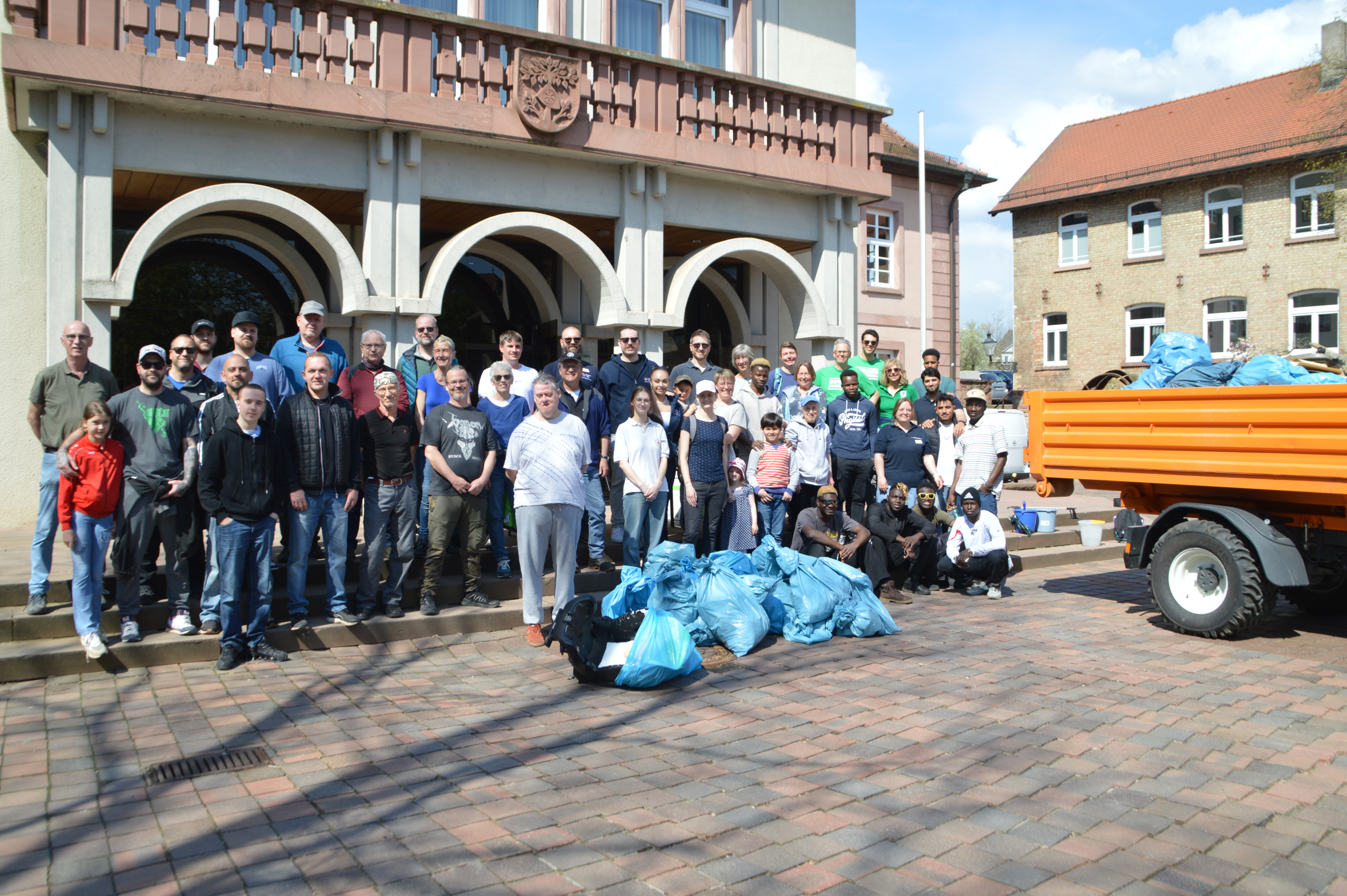 Bild Helfer Stadtreinigungstag in Buchen am 18. April 2026
